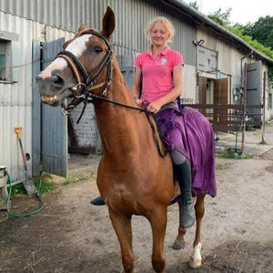 Meet your Posher, Ema